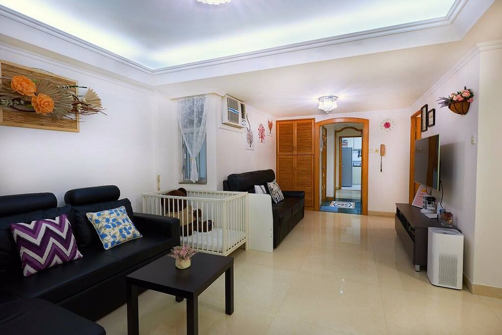 A/C is equipped in all rooms.
全屋设有空调。