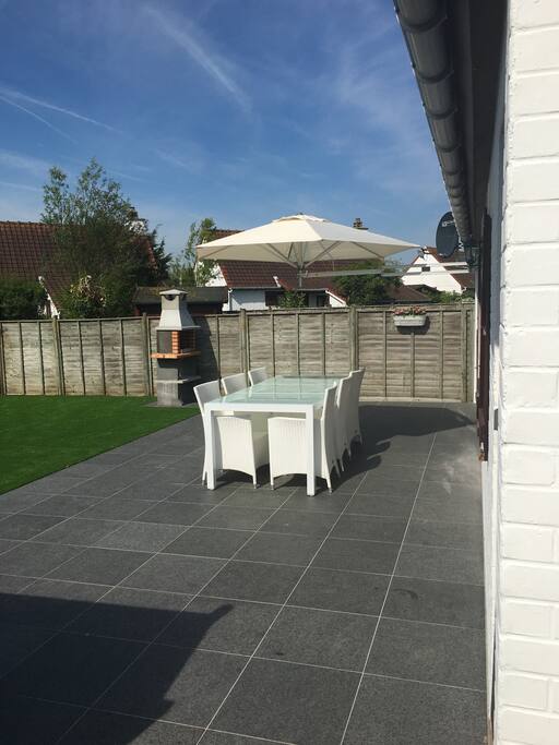 de bbq staat klaar !