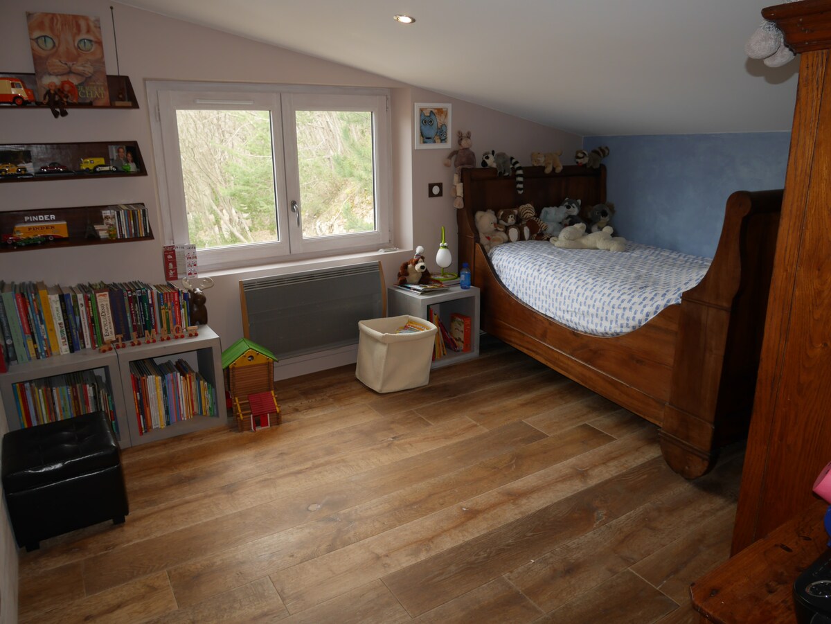 ห้องนอนที่ 4 ชั้นบน