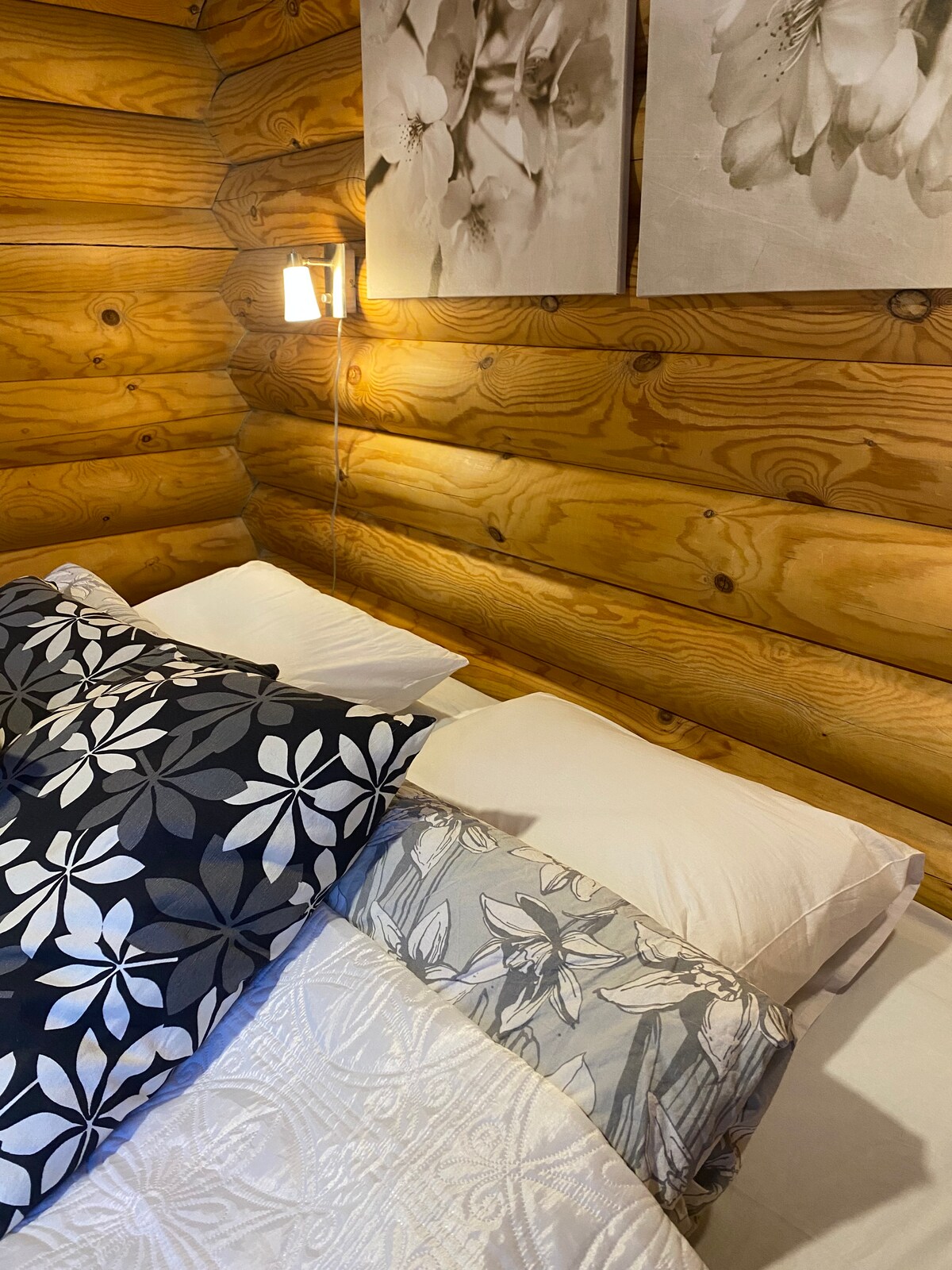 Môžete si tiež rezervovať posteľnú bielizeň a uteráky počas celého pobytu. (10 €/osoba).