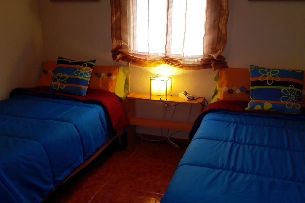 DORMITORIO AZUL
