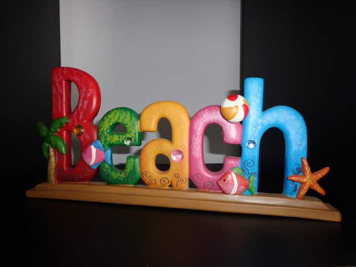 Tropical Lifestyle in Coronado Beach Guesthouses for Rent in Coronado