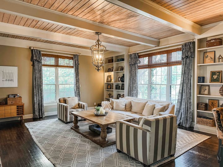 Historic Midtown Chateau + Guest House - Sleeps 19 - Memphis, TN
