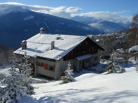 5-star chalet, sauna and Jaccuzzi