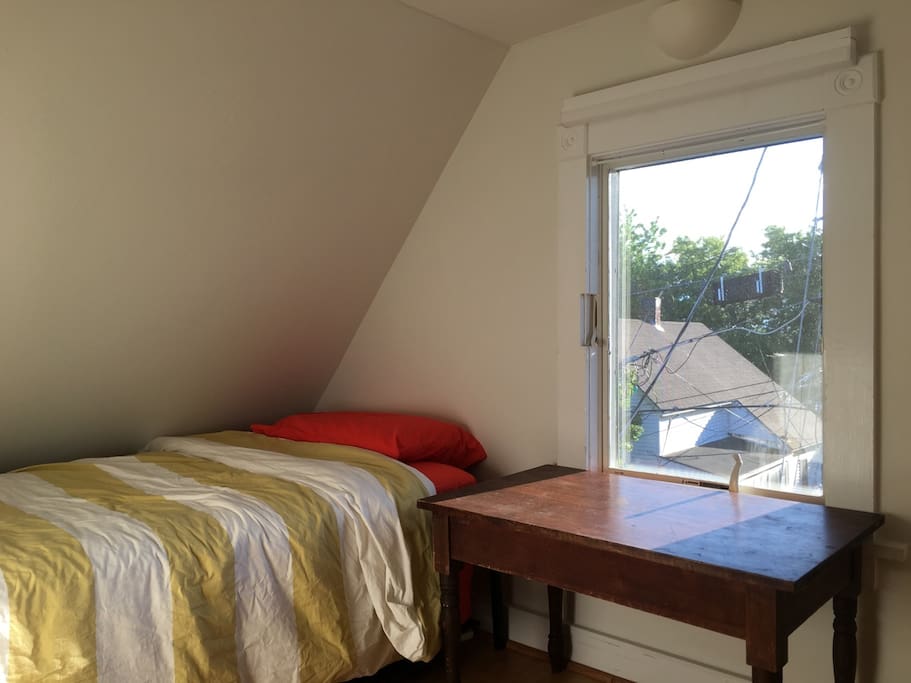 Upstairs bedroom #2