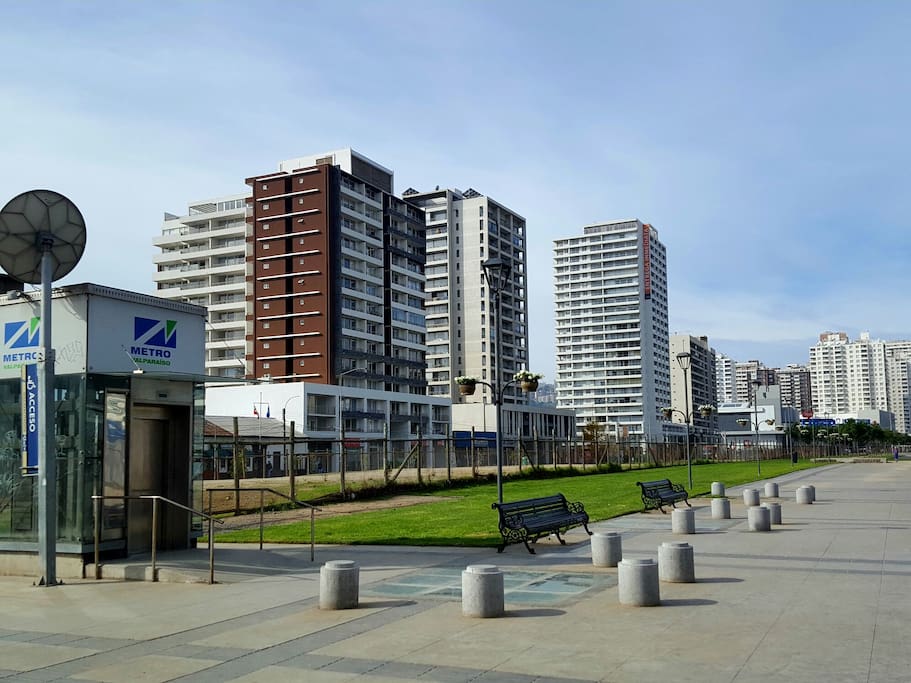 Edificio a pasos de estación de metro Viña del Mar