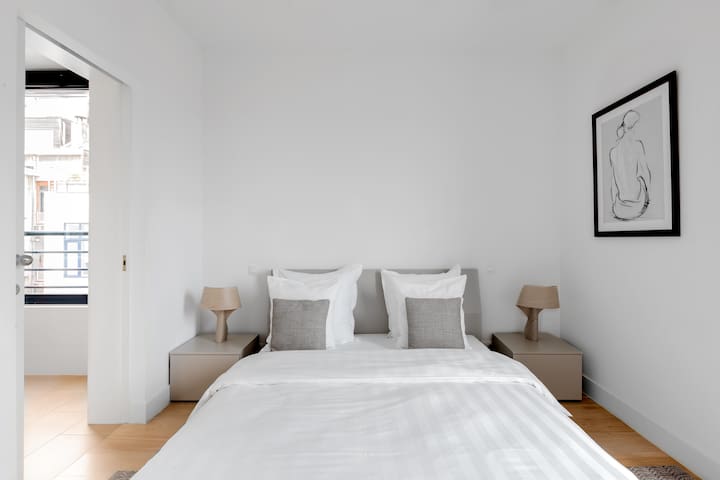Bel appartement moderne à Bruxelles – Apt cinq gallery image 2