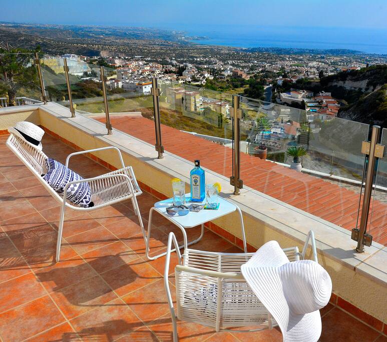 Sundowners on the balcony