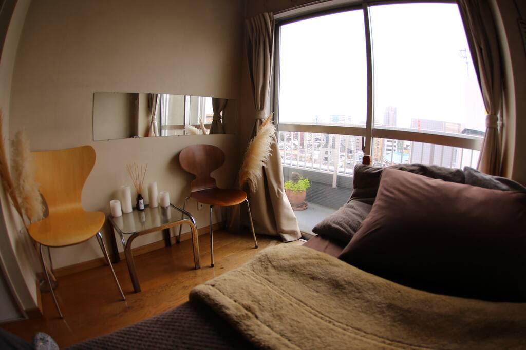 This is the room that you can rent. Doors can be locked.