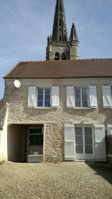 facade côté cours