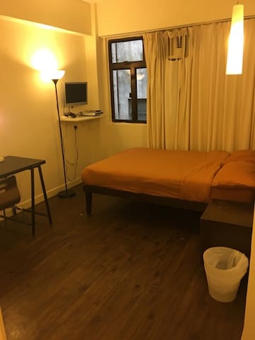 STUDIO ON WINGLOK STREET, SHEUNG WAN