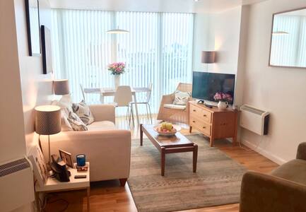 Cosy, clean single room with private bathroom