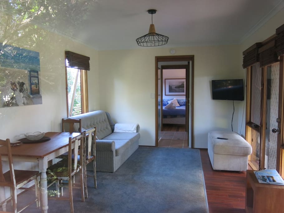Relaxing lake front self contained unit