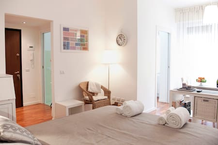 Beautiful flat in Milano center !!!