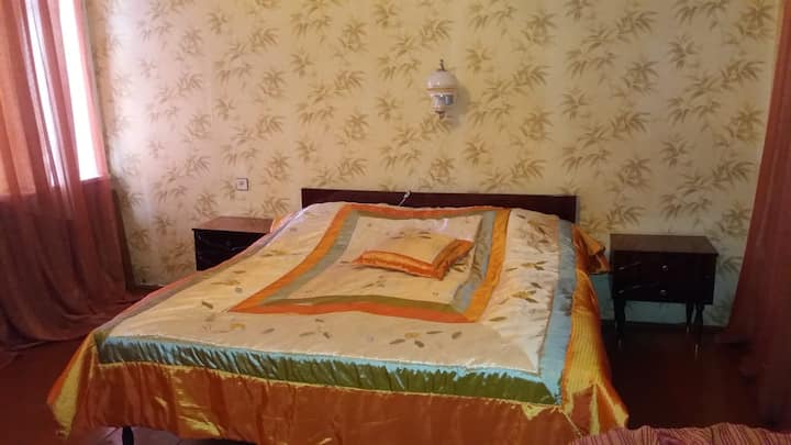 საძინებელი 4