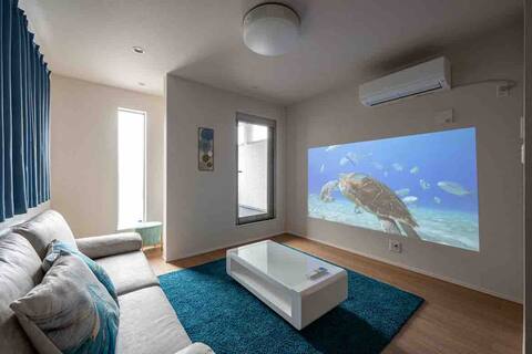 Entire house for rent!! 90m to the station! Free parking, kids room available!