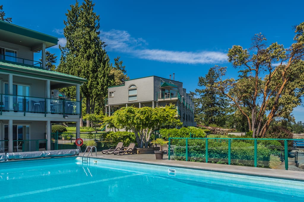Pool by the ocean. Open May 20-Oct 1st.