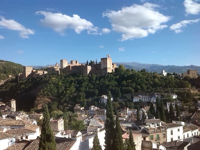 Cosy apt. at the heart of Albayzin