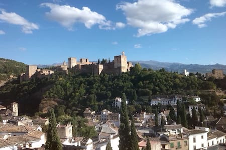 Cosy apt. at the heart of Albayzin