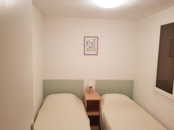 спалня 2 легла на приземния етаж