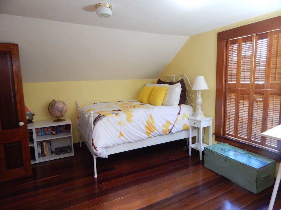 The Yellow Room—bright and sunny