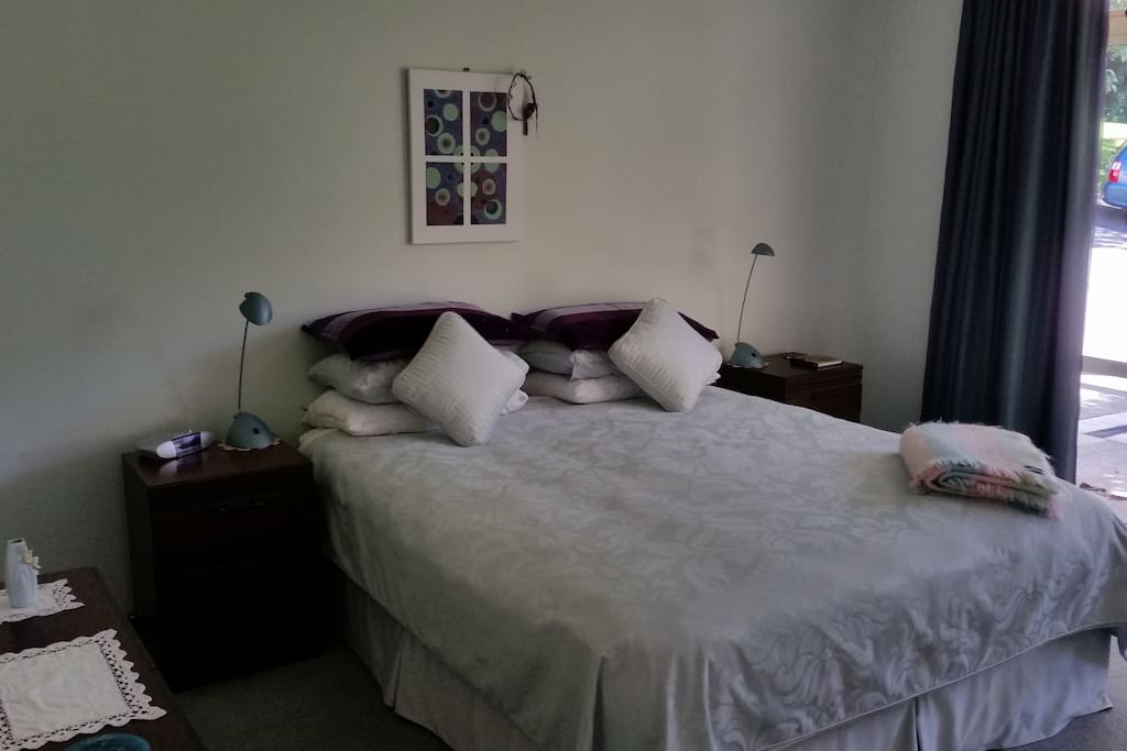 Guest master bedroom
