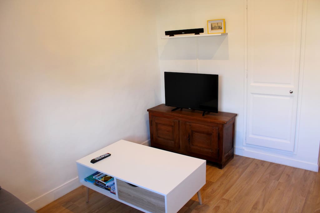 TV & WIFI