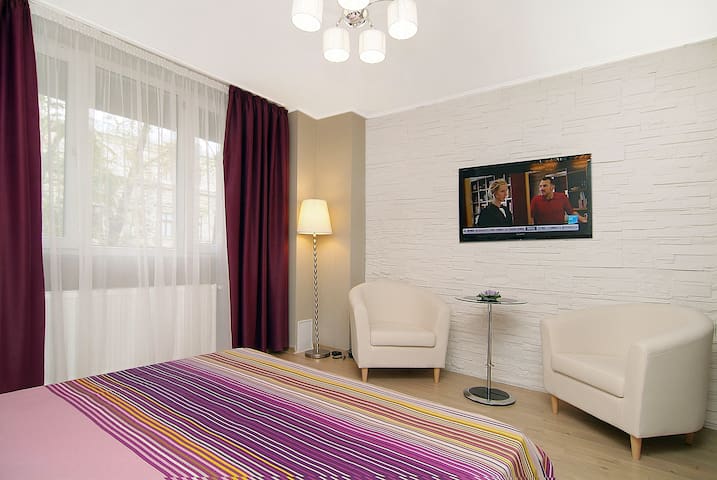 Central studio Calea Victoriei