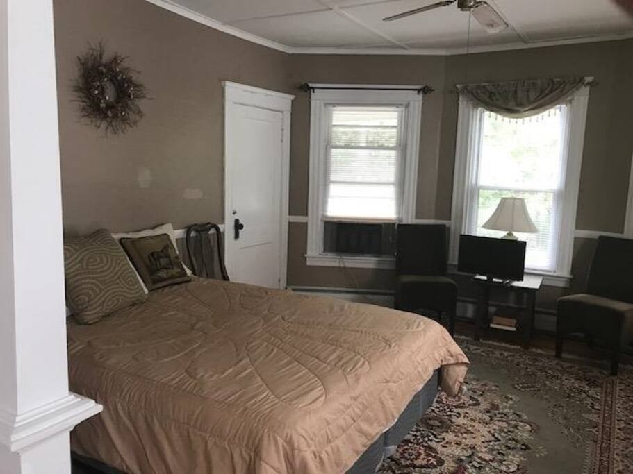 Queen Bed