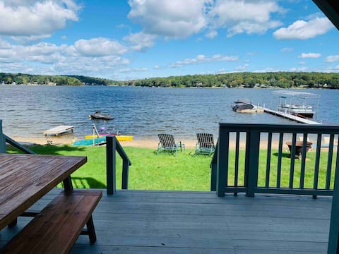 Waterfront 10 min to Uconn outdoor tv gas fire pit