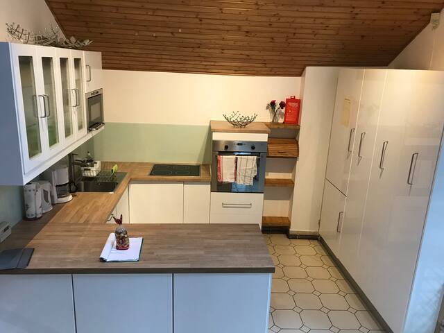 House in Vienna at lake “Alte Donau” gallery image 5