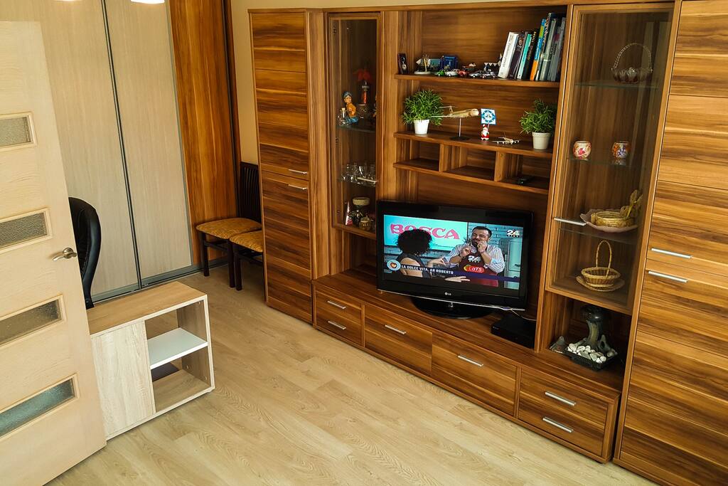 Bedroom - living room