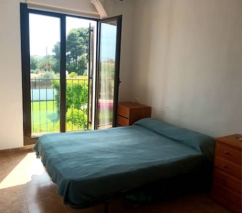 Centrally located apartment with pool !