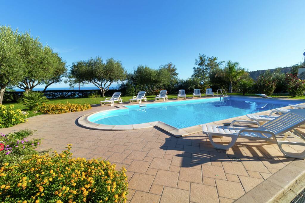 Holiday Home Swimming Pool