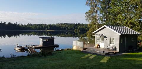 Luxury lakeside cottage and floating sauna