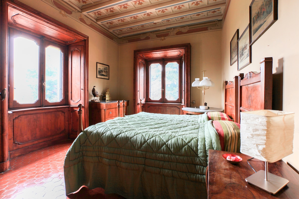 放松的双人卧房