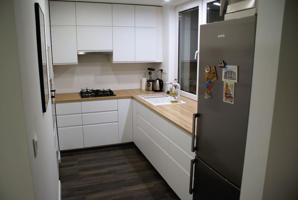 kitchen with all appliances