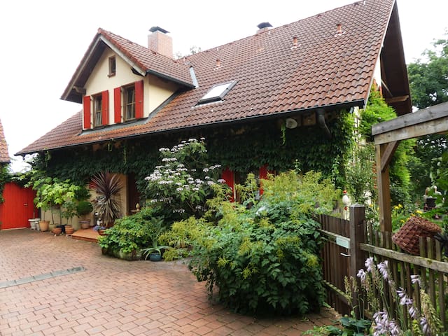 Airbnb Hofheim Vacation Rentals Places To Stay Bavaria
