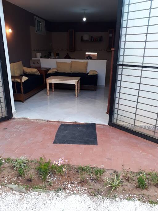 Cuisine avec séjour ouvert sur la terrasse