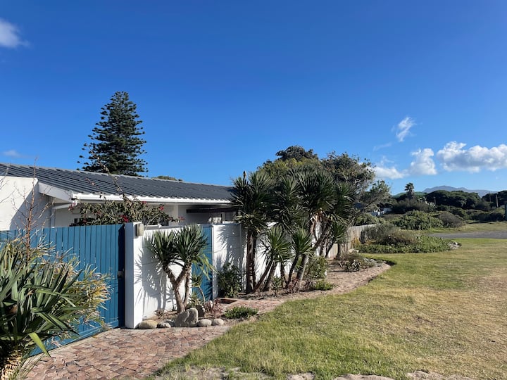 Kommetjie Holiday Rentals & Homes Kommetjie, Cape Town, South Africa