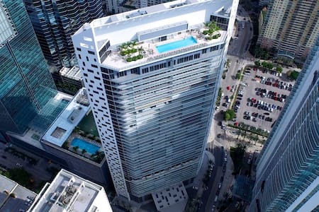 Best exotic brickell place ever!!!!