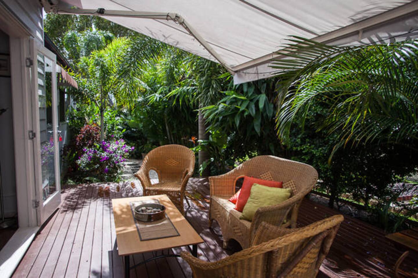 Paradise Cottage Near Beach Pets Allowed Inside Houses For Rent