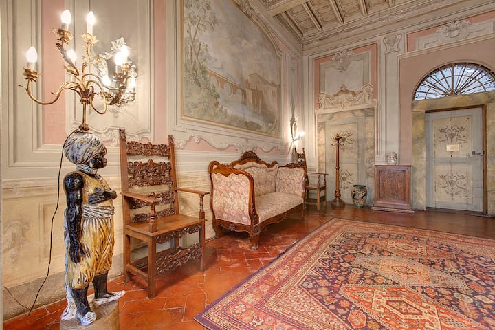 great flat with terrace in the heart of florence