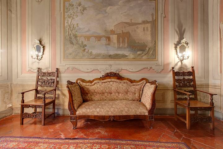 great flat with terrace in the heart of florence gallery image 4