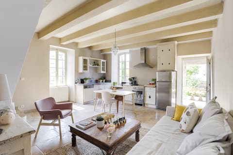 Eygalières Provence Lifestyle