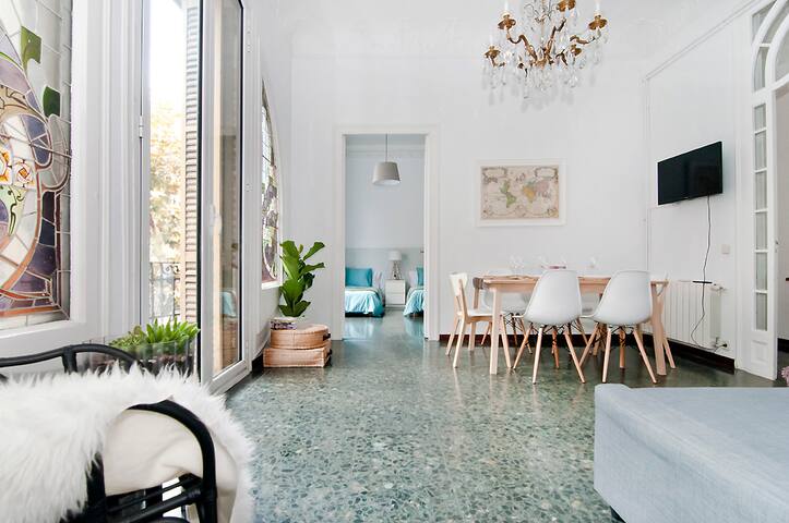 Descubre TU lugar CERCA de Ramblas Paseo d gracia gallery image 2