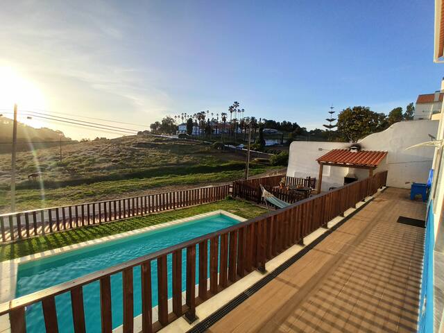 Ericeira Villa · 4 Bedrooms, Private Pool & BBQ gallery image 2