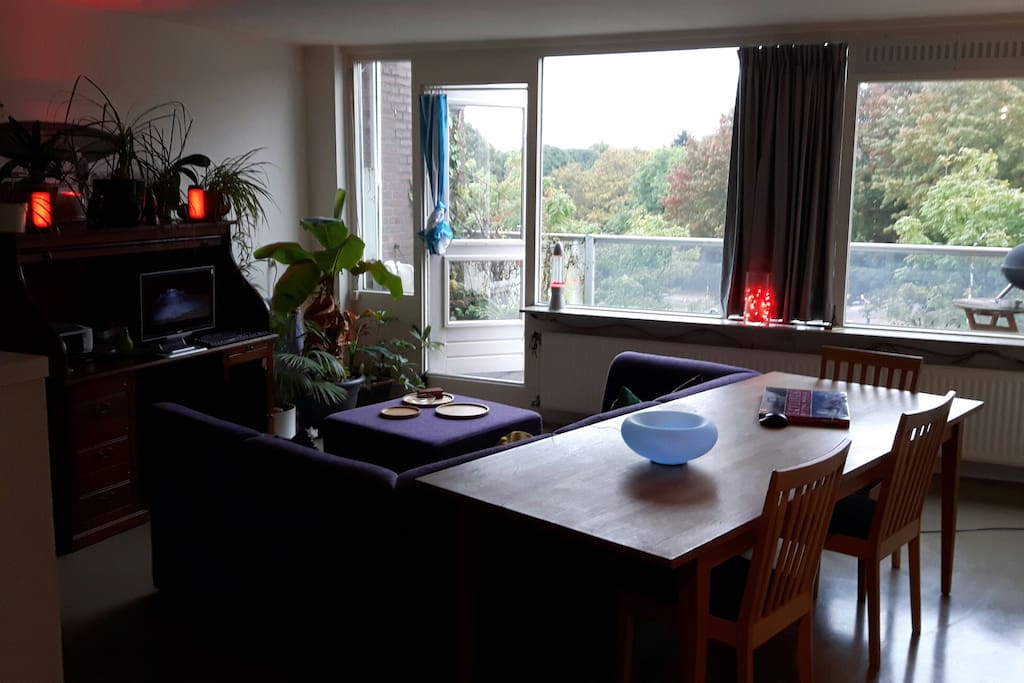 everything room, almost everything can move easily.