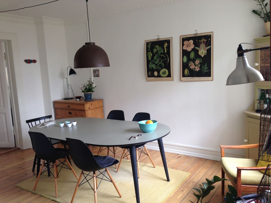 Dinningroom with 5 seats