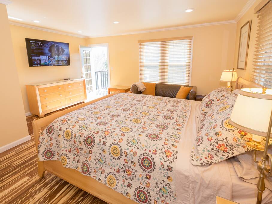 apartment 3 - Cactus bedroom